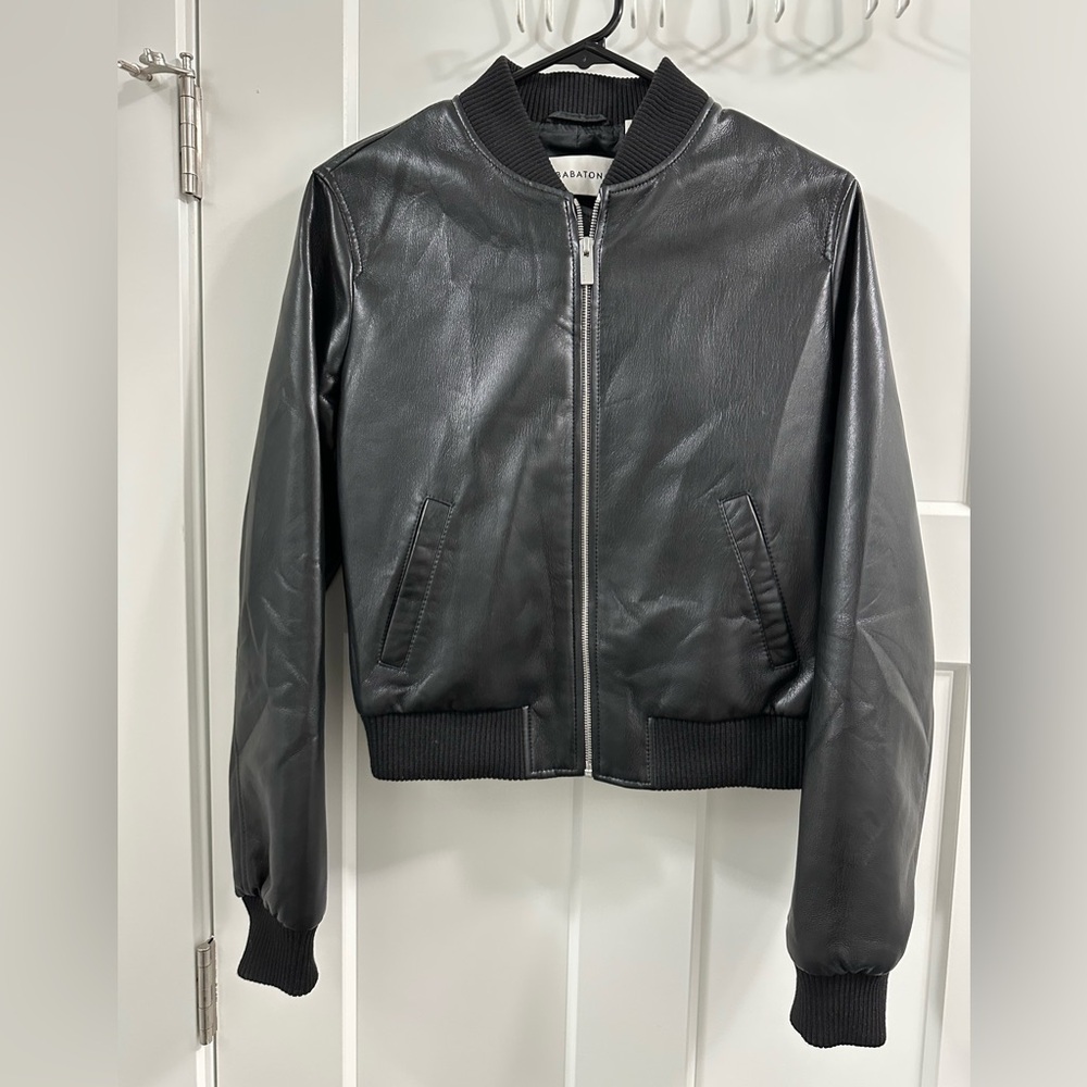 Babaton
Leibovitz Bomber size small